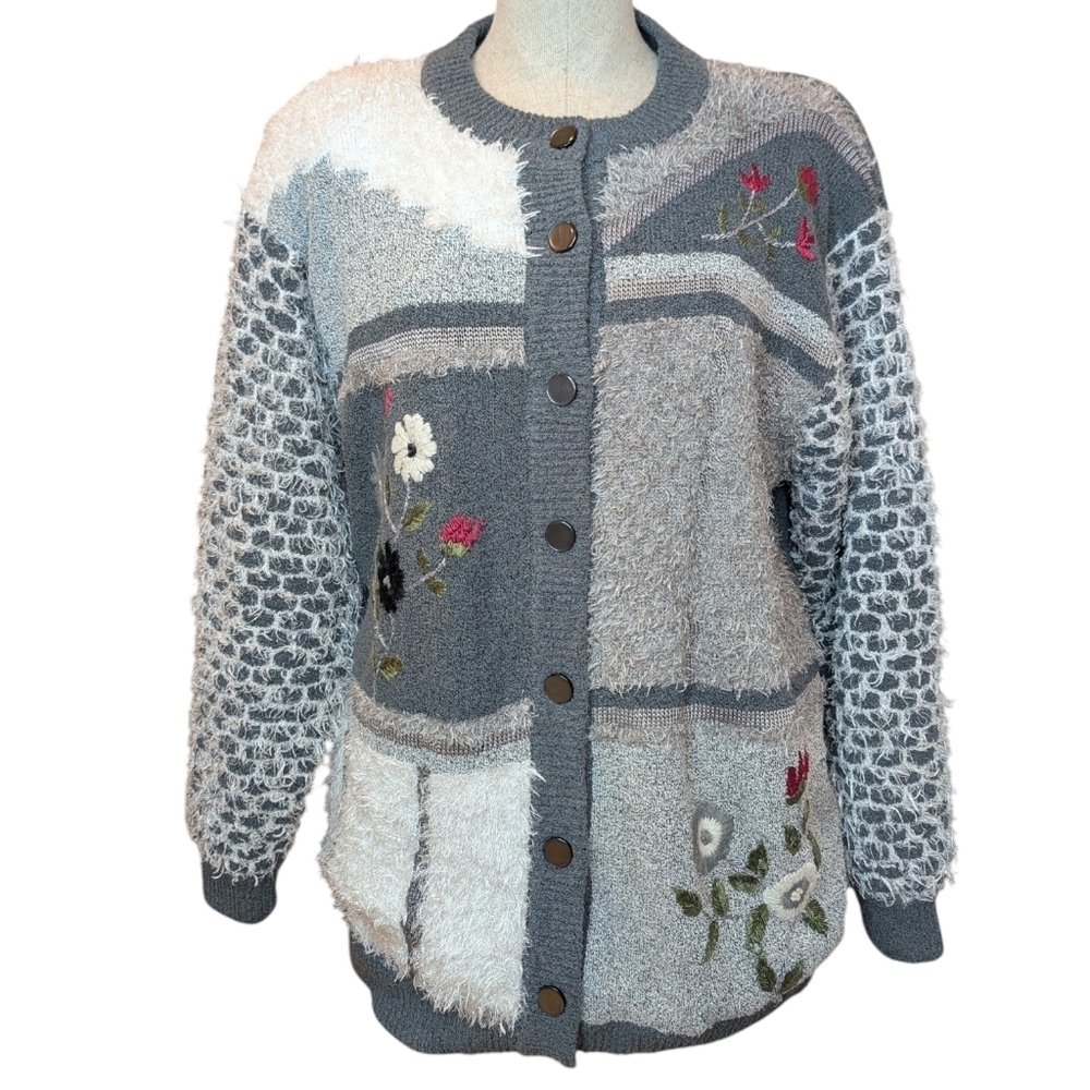 Vintage Jaguar Patchwork Knit Cardigan Floral Textured Grandma Core S / M